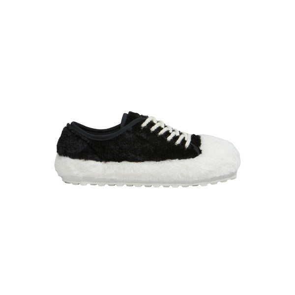 Women's Fluffy Sneakers (Black/White)