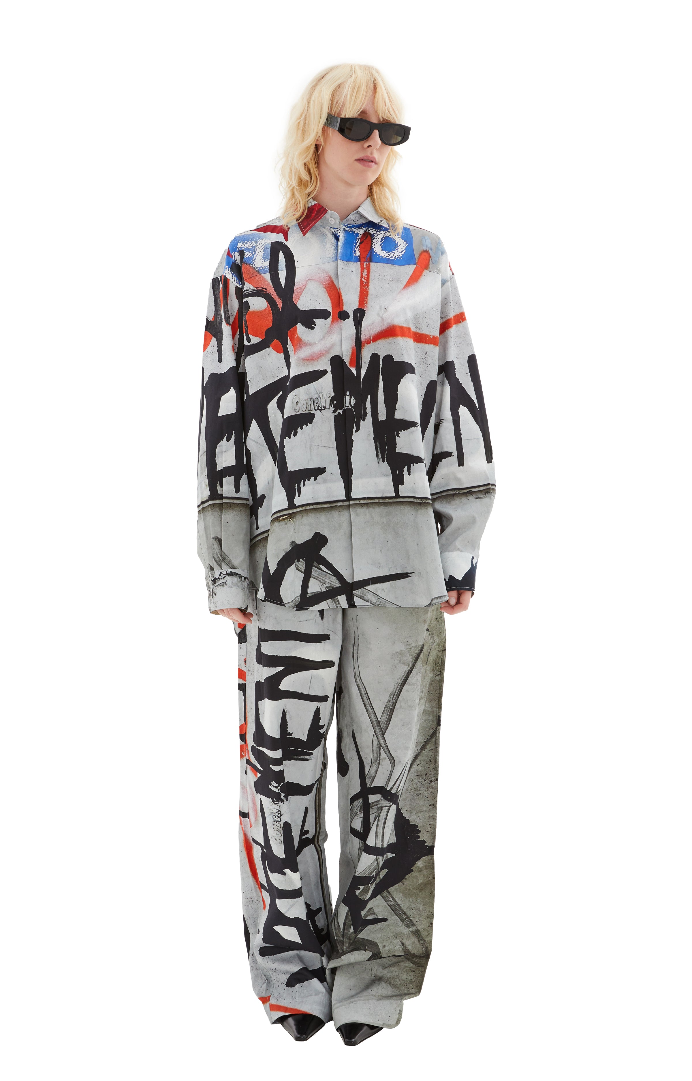 Vetements Graffiti Shirt (Graffiti Print Grey)