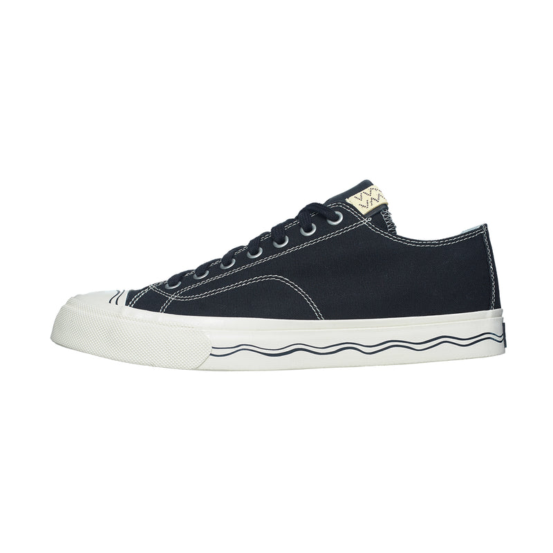 Seeger Lo Sneakers (Black)