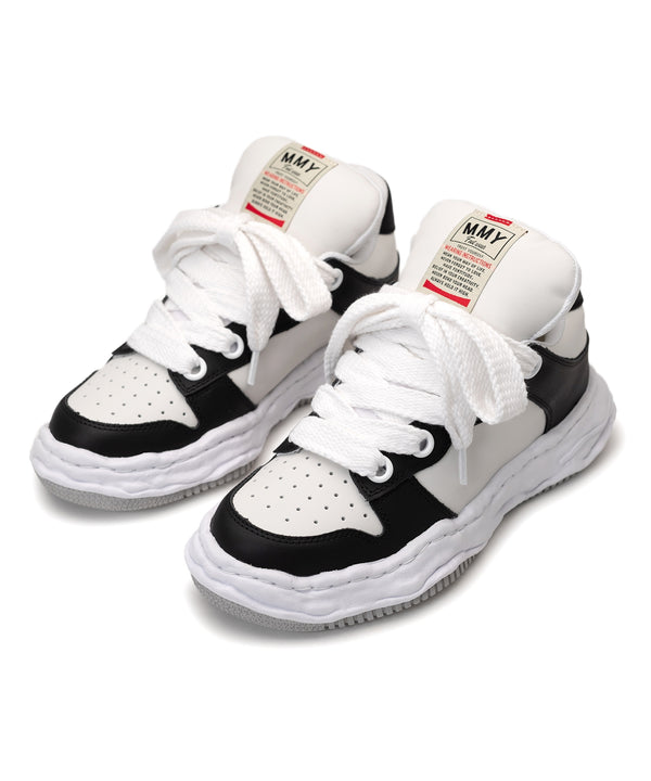Wayne Low-Top Puffer Sneakers (Black/White)