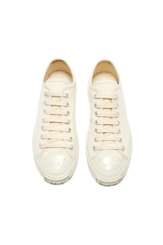 Women's Low Top Sneakers (Off White)