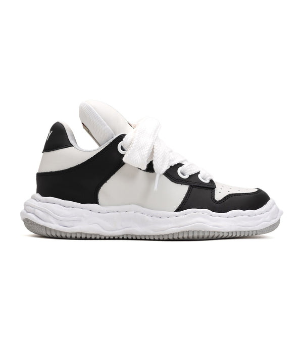 Wayne Low-Top Puffer Sneakers (Black/White)