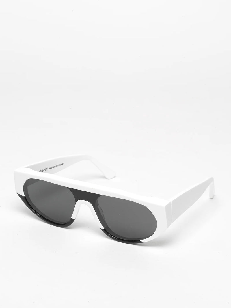 Kanibaly Sunglasses (White/Black/Grey)